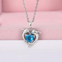 Colar corrente com pingente de Golfinho e coração de pedra Azul