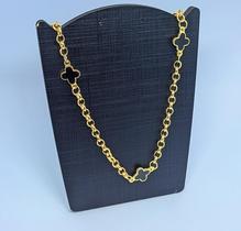 Colar Corrente elo Português Longo Trevo Preto Branco Folheado a Ouro Inspiração Blogueira Virginia Moda