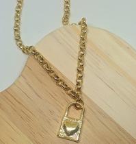 Colar Corrente Feminino Elos Português Com Pingente Cadeado Folheado Ouro 18k Dourado 45cm Atialérgico