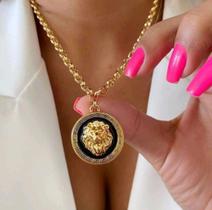 Colar Corrente Feminino Elos Português com Pingente Medalha Leão Folheado Ouro 18K Dourado Tendência