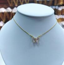 Colar Corrente Veneziana Feminino com Pingente Borboleta Cristal e Zircônia Folheado Ouro 18k Gargatilha Moda Luxo Colar Corrente Veneziana Feminino com Pingente Borboleta Cristal e Zircônia Folheado Ouro 18k Gargatilha Moda Luxo