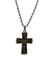 Colar Cowboy Cruz Inox Alto Relevo Flor Central - Claro