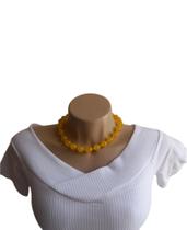 Colar Cris com pedras naturais: jade, com 40 cm e fecho boia banhado em rodio Colar Cris com pedras naturais: jade, com 40 cm e fecho boia banhado em rodio