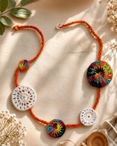 Colar croche laranja e espirais Colar croche laranja e espirais