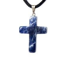 Colar Crucifixo Pedra Sodalita Natural Pino Prateado Colar Crucifixo Pedra Sodalita Natural Pino Prateado