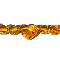 Colar de Âmbar Báltico com Pingente de Coração Mel Polido para Bebê