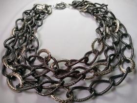 Colar de Correntes fashion