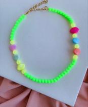 Colar de miçangas Neon conchas coloridas tendência verão