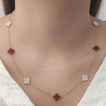 Colar de Ouro 18k com 9 Trevos de Madrepérola e Ágata Vermelha Natural - Joia Elegante