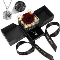 Colar de rosa real de vinho tinto preservado com eu te amo