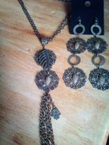 Colar Diva Gótica II+ brincos