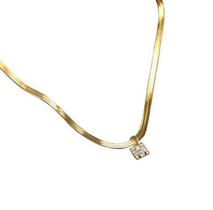 Colar Dourado Corrente Letra M Choker L3018