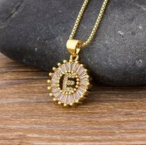 Colar Dourado Letra Inicial Strass Brilhante Nome