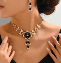 Colar e Brincos Strass Feminino Elegante Cor Preto E.50 Colar e Brincos Strass Feminino Elegante Cor Preto E.50