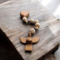 Colar e enfeite divino e coração em madeira decorativo para porta, parede, vaso feito a mão Colar e enfeite divino e coração em madeira decorativo para porta, parede, vaso feito a mão