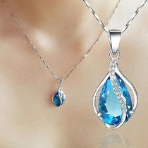 Colar Elegante com Pingente de Zircônia Cúbica - Acessório de Joia para Noivas Colar Elegante com Pingente de Zircônia Cúbica - Acessório de Joia para Noivas