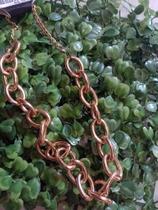 Colar elegante Dourado com detalhes de argolas
