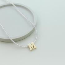 Colar em Cristal com a Letra de Madrepérola 40cm com 5cm de extensor em Prata 925