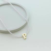 Colar em Cristal com a Letra de Madrepérola 40cm com 5cm de extensor em Prata 925