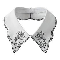 Colar falso com design bordado genérico branco para mulheres