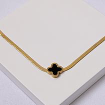 Colar Feminino Aço Inox Dourado com Trevo Preto