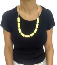 Colar Feminino Bijuteria em Courinho com Pedra em Resina Quadrada Cores - Sarat Moda Indiana Colar Feminino Bijuteria em Courinho com Pedra em Resina Quadrada Cores - Sarat Moda Indiana