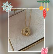 Colar feminino com pingente com straas Colar feminino com pingente com straas