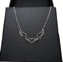 Colar feminino inox pingente coração com asas corrente cordão 45cm cp877