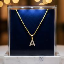 Colar Feminino Letra Inicial Cravejada em Zircônias Personalizado A a Z Banhado a Ouro