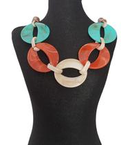 Colar Feminino Maxi Colorido Moderno em Resina Acrílica Colar Feminino Maxi Colorido Moderno em Resina Acrílica