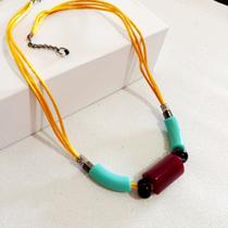 Colar Feminino Maxxi longo Amarelo Colorido Colar Feminino Maxxi longo Amarelo Colorido