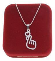 Colar Feminino Pingente Gesto Coração Coreano Dorama Saranghae em Prata 925 + Caixinha De Presente Colar Feminino Pingente Gesto Coração Coreano Dorama Saranghae em Prata 925 + Caixinha De Presente