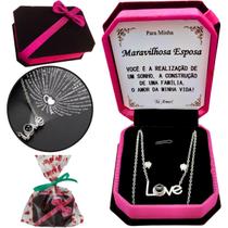 Colar Feminino Presente Esposa Casal Abraçados Eternamente Ouro Prata + Caixinha + Dedicatória