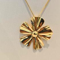 Colar flor orgânica banhado em ouro 18k