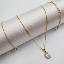 Colar Gargantilha 45 cm Letras Cravejadas Banho ouro