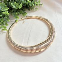 Colar Gargantilha de Mola Crescente em Metal