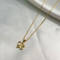 Colar Infantil borboleta detalhe vazado banhado a ouro 18k Colar Infantil borboleta detalhe vazado banhado a ouro 18k