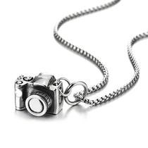 Colar Inox com Pingente de Câmera Fotográfica Prateado