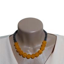 Colar Julia esferas de pedras naturais: jade com hematita, 43 cm e fecho mosquetão banhado ouro. Colar Julia esferas de pedras naturais: jade com hematita, 43 cm e fecho mosquetão banhado ouro.