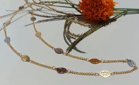 Colar Longo 80cm Folha 3 Ouros Dourado Semijoia Lizzy Fatin Colar Longo 80cm Folha 3 Ouros Dourado Semijoia Lizzy Fatin