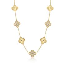 Colar longo com trevos cravejados intercalados banhado a ouro