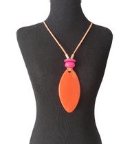 Colar Longo Feminino Cordão Maxi Pingente Oval Resina Moderno