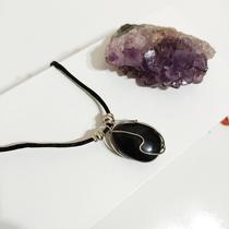 Colar longo preto unissex pedra natural