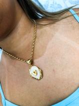 Colar madre pérola Letras