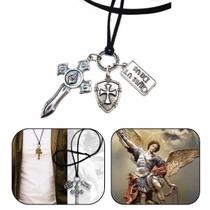 Colar Masculino em Couro Escudo e Espada de São Miguel Arcanjo Prata Velha