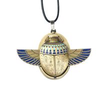 Colar: Materius Moon, escaravelho egípcio, bússola, cordão de couro