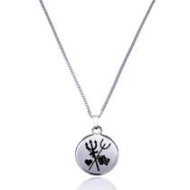 Colar Medalha Tridente Pomba Gira Proteção Espiritual Colar Medalha Tridente Pomba Gira Proteção Espiritual