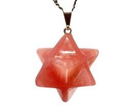Colar Merkabah Quartzo Cereja Natural com Presilha Prateado