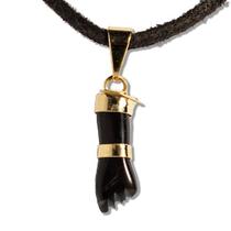 Colar Mini Figa Pedra Obsidiana Negra Montagem Dourado Colar Mini Figa Pedra Obsidiana Negra Montagem Dourado
