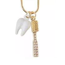 Colar Odontologia Dente Escova Folheado A Ouro 18k Colar Odontologia Dente Escova Folheado A Ouro 18k